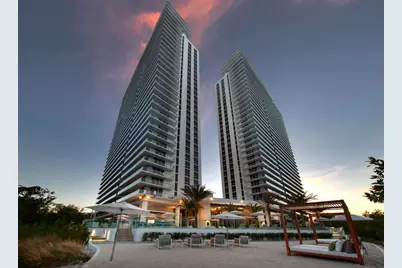 16385 Biscayne Boulevard #2516, North Miami Beach, FL 33160 - Photo 1