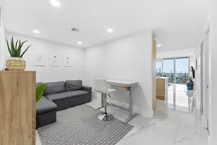 16385 Biscayne Blvd, North Miami Beach, FL 33160 - Photo 15