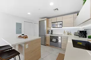 16385 Biscayne Blvd, North Miami Beach, FL 33160 - Photo 5