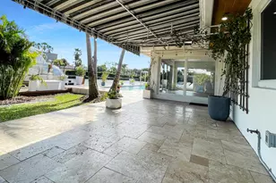 2164 NE 25th St, Wilton Manors, FL 33305 - Photo 17