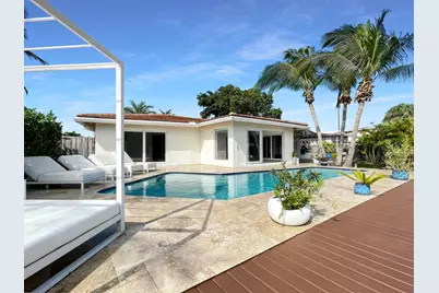 2164 NE 25th Street, Wilton Manors, FL 33305 - Photo 3