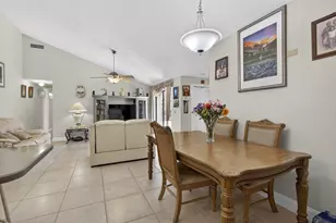 5662 Golden Eagle Cir, Palm Beach Gardens, FL 33418 - Photo 15