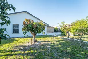 762 SW Ancona Rd, Port Saint Lucie, FL 34953 - Photo 27