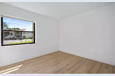 13369 Touchstone Place #101, Palm Beach Gardens, FL 33418 - Photo 9