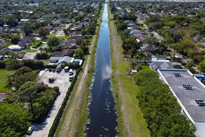 4734 Lucerne Lakes Boulevard E #301, Greenacres, FL 33467 - Photo 25