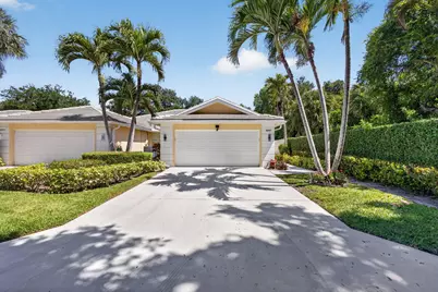 4047 Grove Point Road, Palm Beach Gardens, FL 33410 - Photo 3