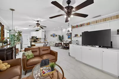4047 Grove Point Road, Palm Beach Gardens, FL 33410 - Photo 9