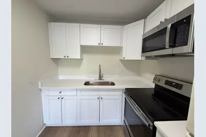 2000 Springdale Boulevard #204, Palm Springs, FL 33461 - Photo 13