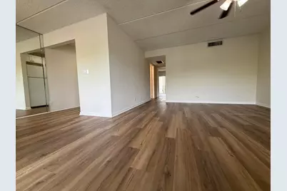 2000 Springdale Boulevard #204, Palm Springs, FL 33461 - Photo 3