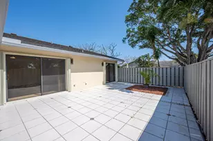 8007 Ambach Way, Hypoluxo, FL 33462 - Photo 3