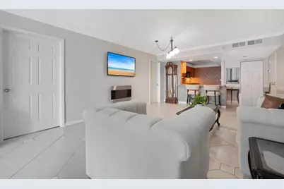 2400 Presidential Way #1206, West Palm Beach, FL 33401 - Photo 3