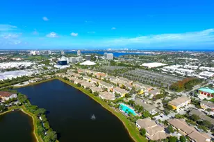 540 Amador Ln, West Palm Beach, FL 33401 - Photo 17