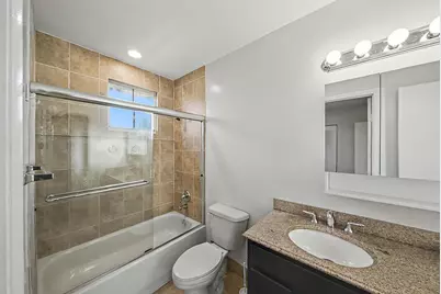 5789 Woodland Point Drive, Tamarac, FL 33319 - Photo 37