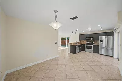 5789 Woodland Point Drive, Tamarac, FL 33319 - Photo 29