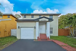 5789 Woodland Point Dr, Tamarac, FL 33319 - Photo 1