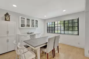 146 Weybridge Cir, Royal Palm Beach, FL 33411 - Photo 3