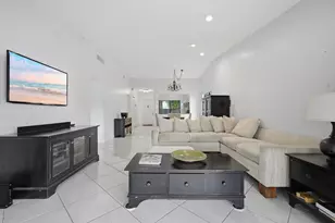 6375 W Pinehurst Cir Circle, Tamarac, FL 33321 - Photo 5
