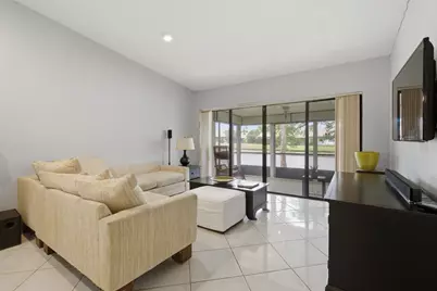 6375 W Pinehurst Cir Circle #D38, Tamarac, FL 33321 - Photo 7
