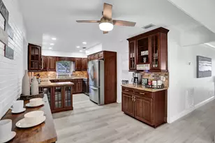 470 SE 4th Ct, Pompano Beach, FL 33060 - Photo 35