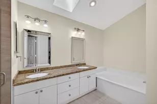 283 Canterbury Dr W, Palm Beach Gardens, FL 33418 - Photo 35