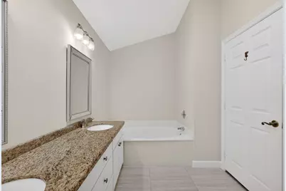 283 Canterbury Drive W, Palm Beach Gardens, FL 33418 - Photo 37