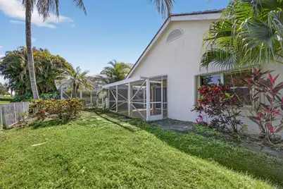 283 Canterbury Drive W, Palm Beach Gardens, FL 33418 - Photo 55