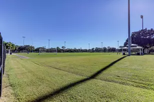 283 Canterbury Dr W, Palm Beach Gardens, FL 33418 - Photo 101