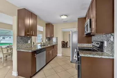 8208 NW 14 Street, Plantation, FL 33322 - Photo 27