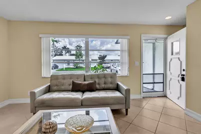 8208 NW 14 Street, Plantation, FL 33322 - Photo 7