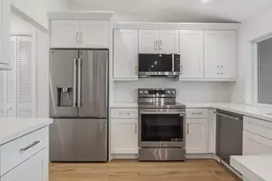 1071 NW 97th Ave, Plantation, FL 33322 - Photo 11