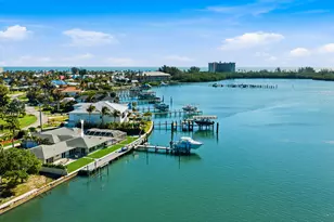 1625 Thumb Point Dr, Fort Pierce, FL 34949 - Photo 3