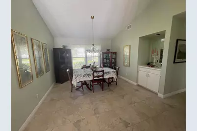 717 W Fischer Circle, Sebastian, FL 32958 - Photo 7