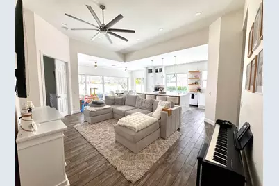 8452 Beaconhill Road, Palm Beach Gardens, FL 33410 - Photo 3