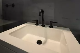 872 NE 40th St, Oakland Park, FL 33334 - Photo 15