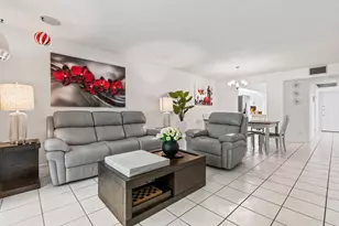 1000 SW 125th Ave, Pembroke Pines, FL 33027 - Photo 11