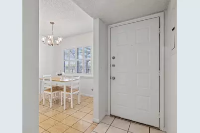 1000 SW 125th Avenue #211, Pembroke Pines, FL 33027 - Photo 5
