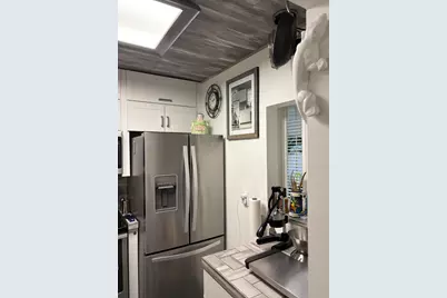 223 Southampton B, West Palm Beach, FL 33417 - Photo 5