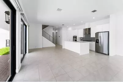 8173 NW 42nd Street, Doral, FL 33166 - Photo 5