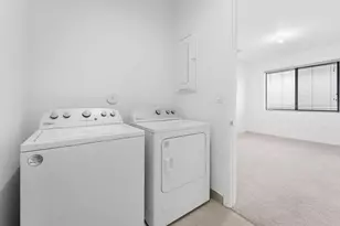 8173 NW 42nd St, Doral, FL 33166 - Photo 13