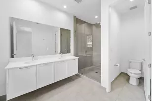 8173 NW 42nd St, Doral, FL 33166 - Photo 25