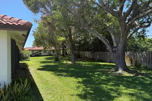 337 Knob Hill Blvd, Boca Raton, FL 33431 - Photo 13