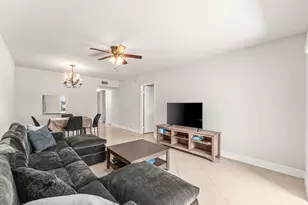 130 Lake Meryl Dr, West Palm Beach, FL 33411 - Photo 17