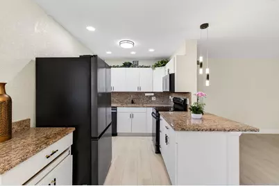 225 Seville Boulevard #J, Delray Beach, FL 33446 - Photo 7