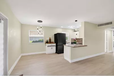225 Seville Boulevard #J, Delray Beach, FL 33446 - Photo 5