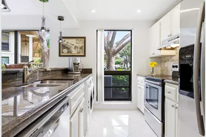 137 Brackenwood Road, Palm Beach Gardens, FL 33418 - Photo 19