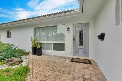 5921 NE 15th Avenue, Fort Lauderdale, FL 33334 - Photo 3