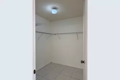 203 E Lakeview Dr Drive E, Royal Palm Beach, FL 33411 - Photo 9