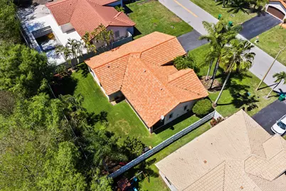 15900 Sedgewyck Cir S, Davie, FL 33331 - Photo 55