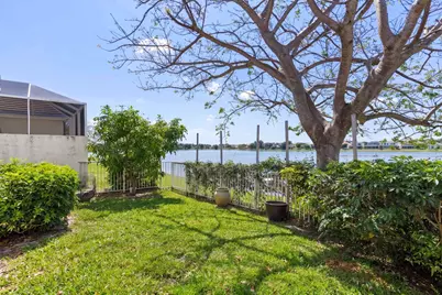 164 Berenger Walk, Royal Palm Beach, FL 33414 - Photo 29