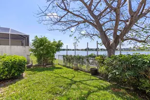 164 Berenger Walk, Royal Palm Beach, FL 33414 - Photo 29